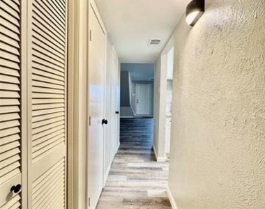 734 Ticonderoga Drive - Photo Thumbnail 4