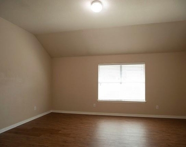 8000 Raintree Drive - Photo Thumbnail 10