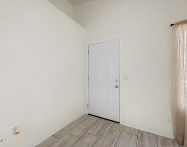 8563 W Mission Lane - Photo Thumbnail 3