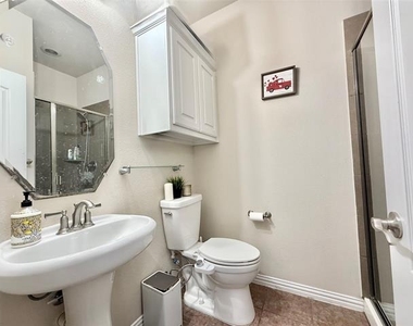 7430 Hidden Cove Lane - Photo Thumbnail 13