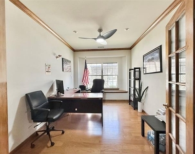 7430 Hidden Cove Lane - Photo Thumbnail 11