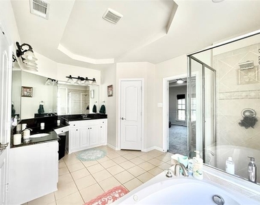 7430 Hidden Cove Lane - Photo Thumbnail 19