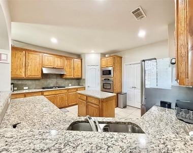 7430 Hidden Cove Lane - Photo Thumbnail 10