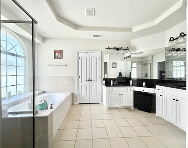 7430 Hidden Cove Lane - Photo Thumbnail 17