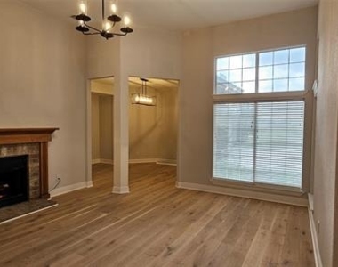 137 Oakview Road - Photo Thumbnail 13