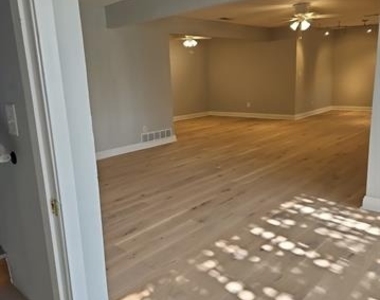 137 Oakview Road - Photo Thumbnail 31