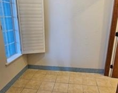 137 Oakview Road - Photo Thumbnail 27