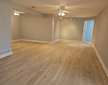137 Oakview Road - Photo Thumbnail 30