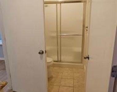137 Oakview Road - Photo Thumbnail 25
