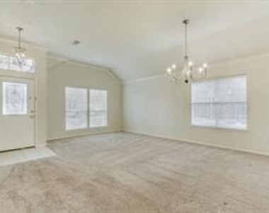 1703 Nightingale Lane - Photo Thumbnail 20