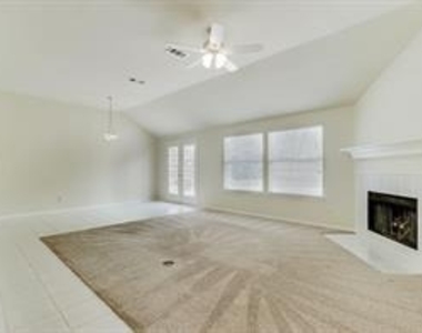 1703 Nightingale Lane - Photo Thumbnail 10