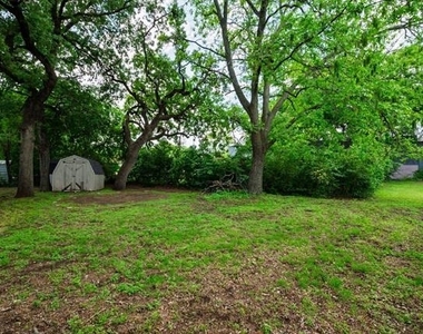 107 Windsor Court - Photo Thumbnail 23