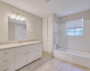 107 Windsor Court - Photo Thumbnail 14