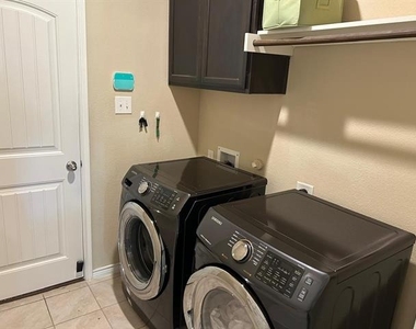 10320 Big Sandy Court - Photo Thumbnail 6