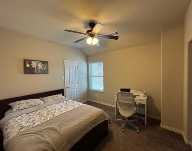 10320 Big Sandy Court - Photo Thumbnail 27