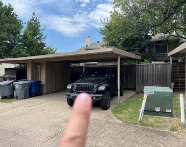 12828 Woodbend Court - Photo Thumbnail 37