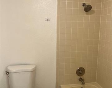 12828 Woodbend Court - Photo Thumbnail 30
