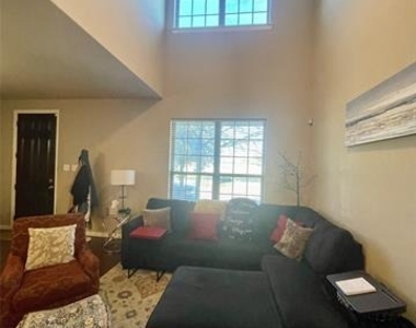 3803 Cascade Sky Drive - Photo Thumbnail 5