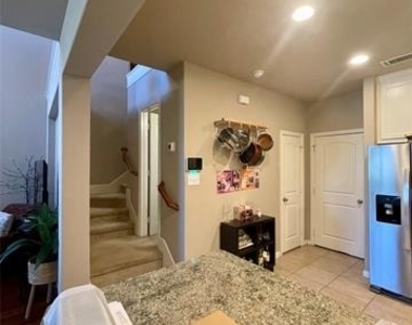 3803 Cascade Sky Drive - Photo Thumbnail 11