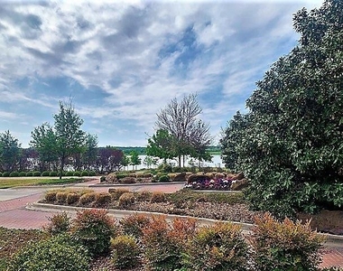 3803 Cascade Sky Drive - Photo Thumbnail 2