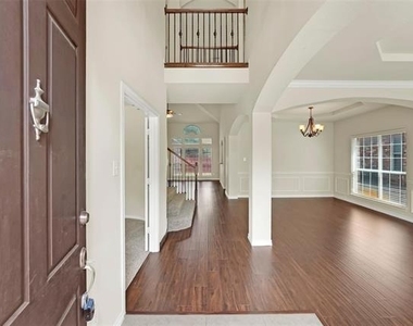 10438 Coach House Lane - Photo Thumbnail 1