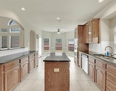 10438 Coach House Lane - Photo Thumbnail 15
