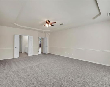 10438 Coach House Lane - Photo Thumbnail 22