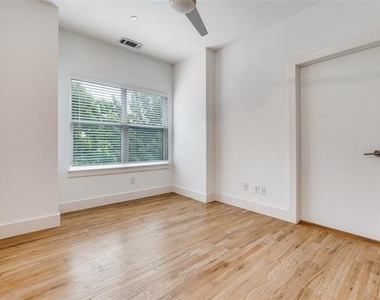 1828 N Garrett Avenue - Photo Thumbnail 8