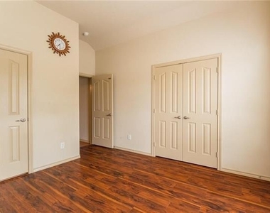3003 Belmont Court - Photo Thumbnail 21