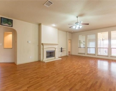 3003 Belmont Court - Photo Thumbnail 5