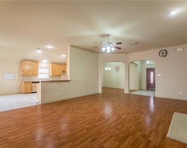 3003 Belmont Court - Photo Thumbnail 7