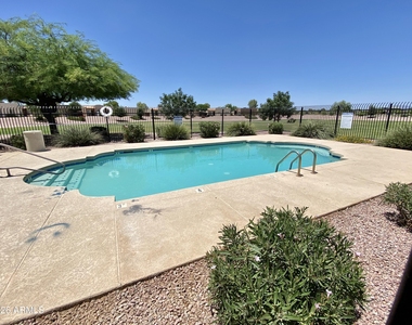 2300 E Magma Road - Photo Thumbnail 18