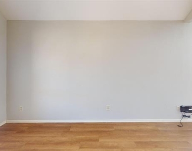 7913 Rice Drive - Photo Thumbnail 7