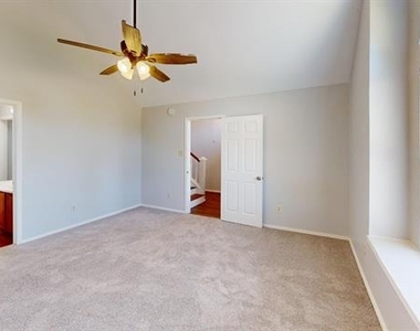 7913 Rice Drive - Photo Thumbnail 11