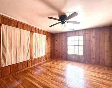 107 Fry Street - Photo Thumbnail 8