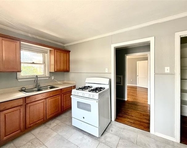 107 Fry Street - Photo Thumbnail 2