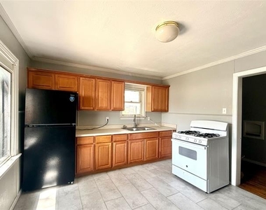 107 Fry Street - Photo Thumbnail 1