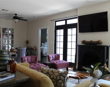 420 E Franklin Street - Photo Thumbnail 6