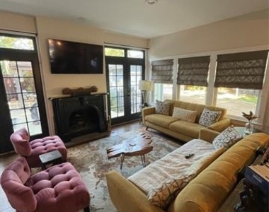 420 E Franklin Street - Photo Thumbnail 5