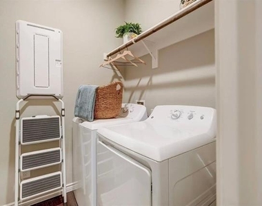 4430 Prairie Crossing - Photo Thumbnail 12
