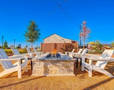 4430 Prairie Crossing - Photo Thumbnail 31