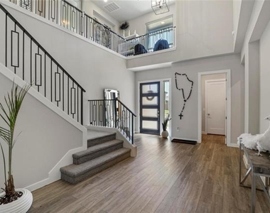 5322 Statesman Lane - Photo Thumbnail 1