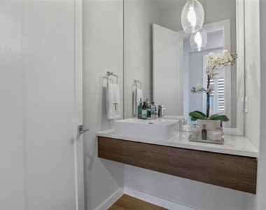 5322 Statesman Lane - Photo Thumbnail 31
