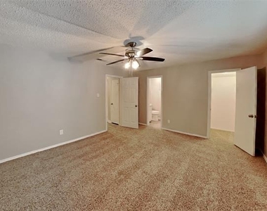 5905 Nanci Drive - Photo Thumbnail 6