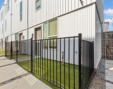 4210 Delano Place - Photo Thumbnail 2