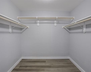 1507 N Preston Street - Photo Thumbnail 15