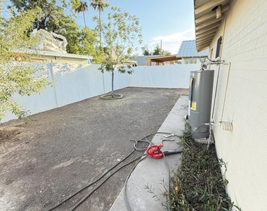 114 S Lesueur -- - Photo Thumbnail 16