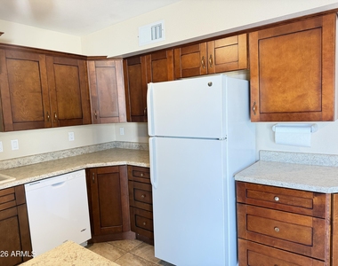114 S Lesueur -- - Photo Thumbnail 4