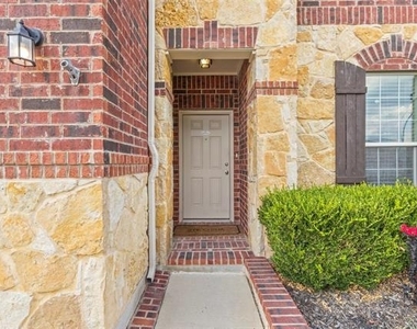2421 Buelingo Lane - Photo Thumbnail 2