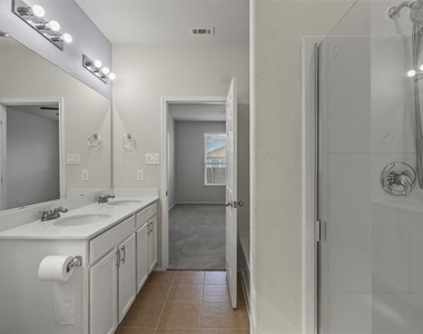 2421 Buelingo Lane - Photo Thumbnail 19